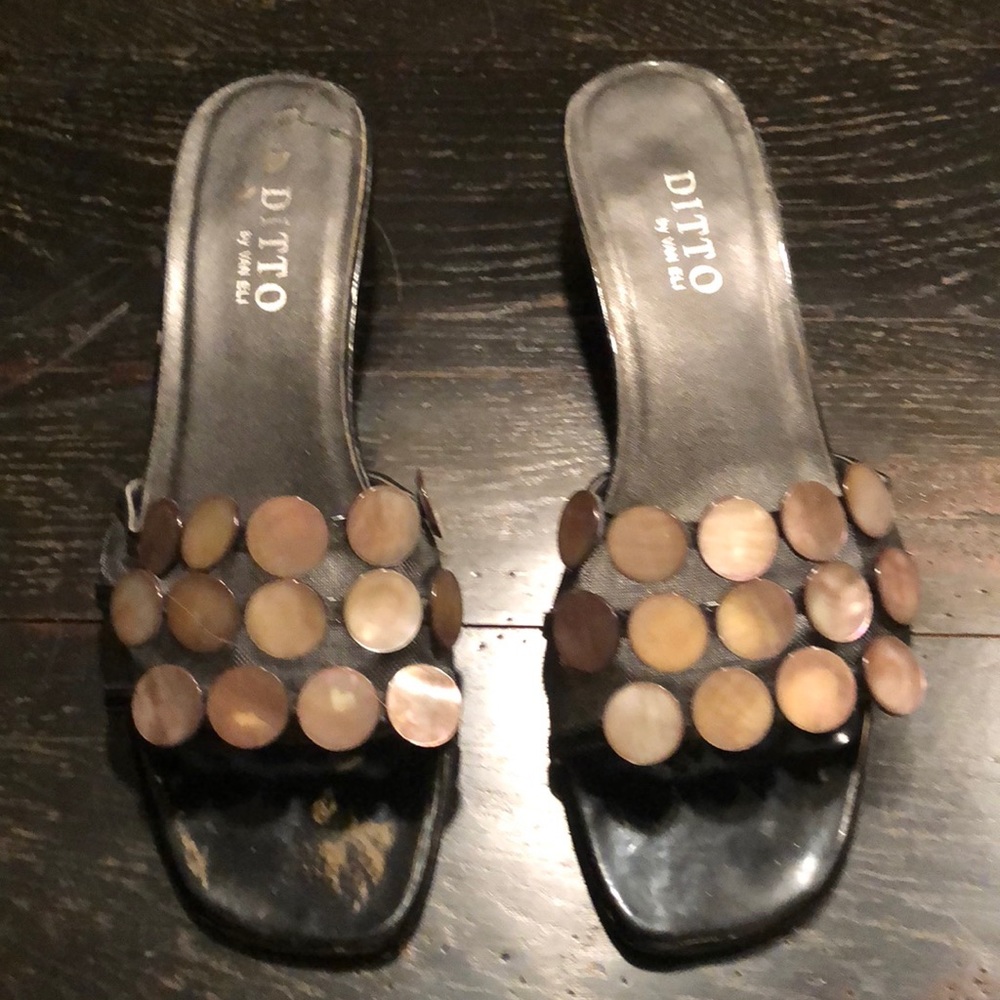 Slight heeled shoes
